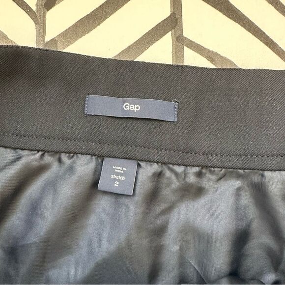 Gap Size 2 Front Ruffled Black Skirt - Picture 4 of 4